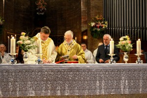 don_mirco_pasini_entra_nella_nostra_comunita_9_20121222_1642430760